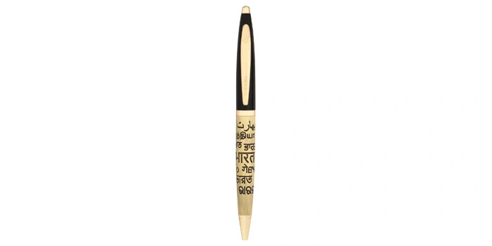 Signature Carbon Slim Ball Pen Detail